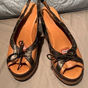 Hunter sandals